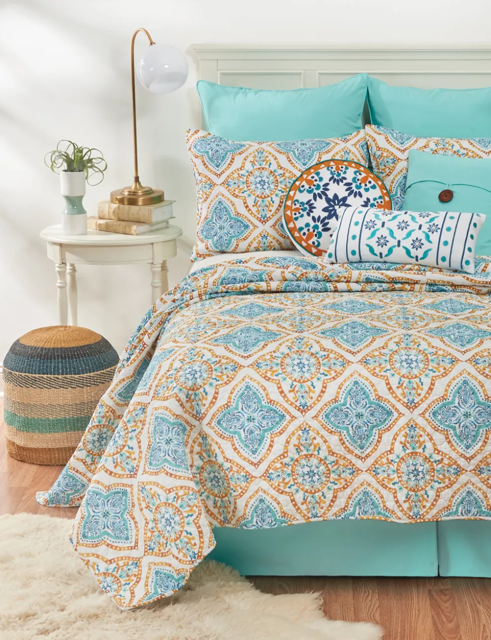 blue_medallion_pillow_1.webp Blue Medallion Pillow