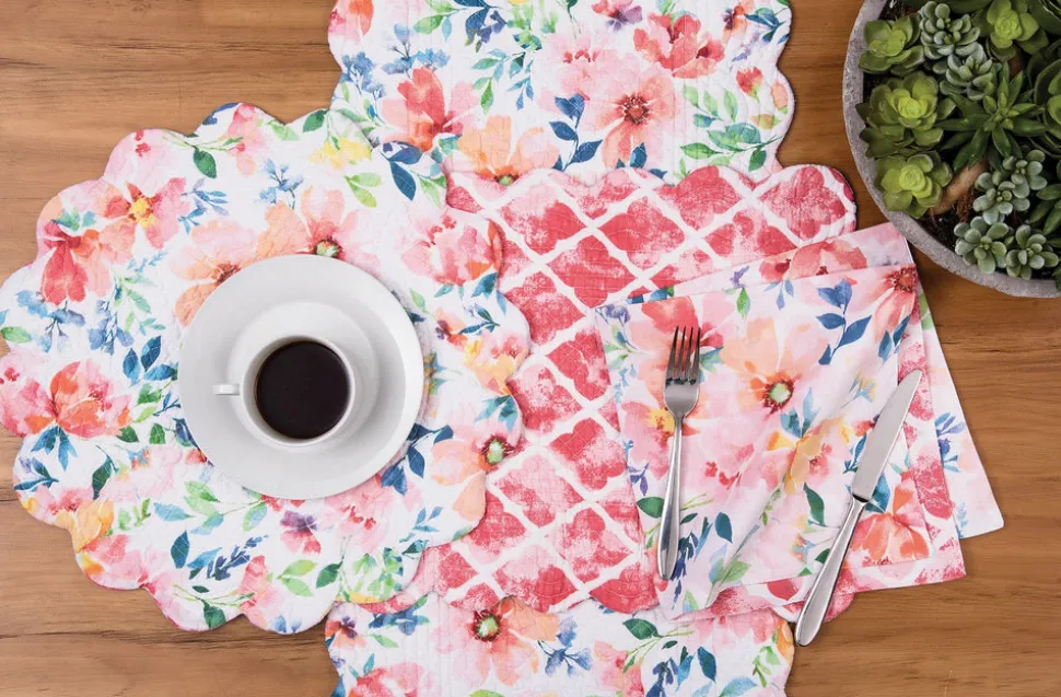 nicole_quilted_table_line_0.webp Nicole Quilted Table Linens