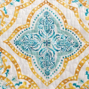 Terrace Medallion Quilted Table Linens